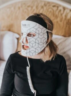 FaceLITE LED Face Mask -Cosmetics Specialty Store 00111a 3