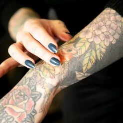 Cosmetics Specialty Store -Cosmetics Specialty Store 4tc lifestyle 3